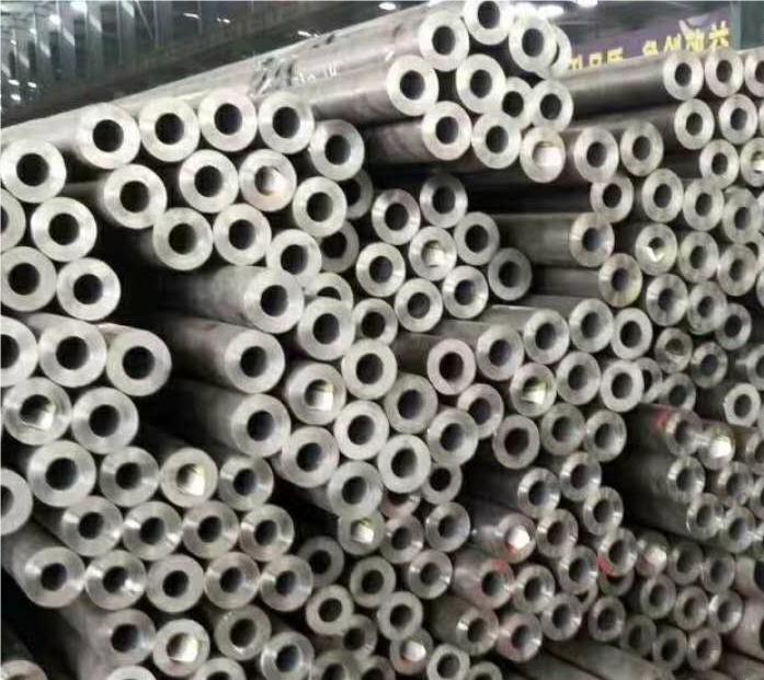 万宁GB8162结构用无缝钢管