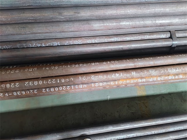 万宁15CrMoG高压无缝钢管