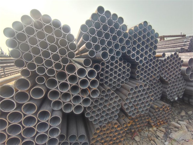 万宁q235无缝钢管